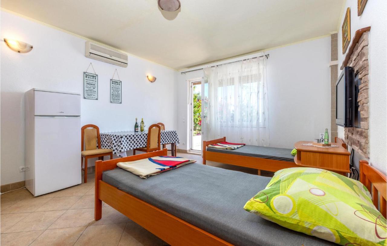 Stunning Apartment In Duce With Wifi מראה חיצוני תמונה
